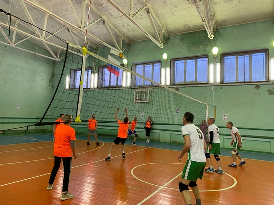 Соревнования по волейболу